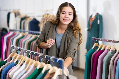 Hurtownia Odzieży Używanej Agoramix - Rafał Marecki
